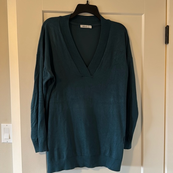 V neck drop shoulder tunic - Picture 1 of 4